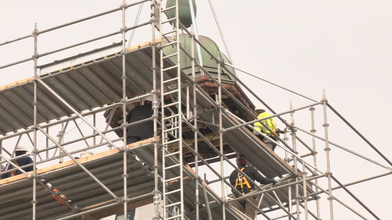 PAOLI CLOCK COMING DOWN - 12-22-2023 (3).jpeg